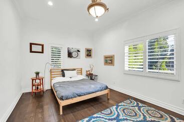 بيت ريفى La Magnolia By Avantstay Luxe Villa + Pool, Spa