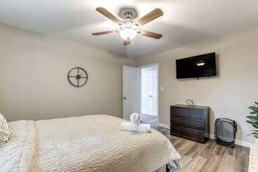 별장 Spacious Stone Mountain Home W/ Private Pool!