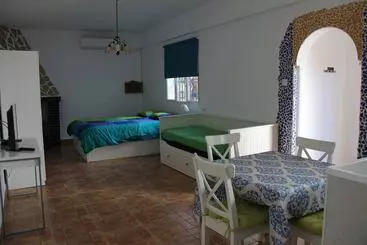 کلبه Studio Tropical