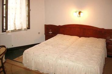 فندق Art   M Gallery