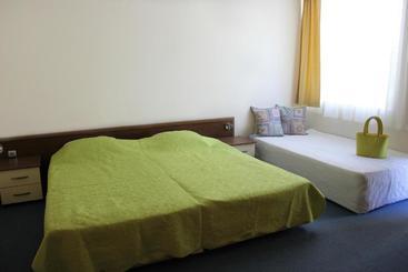 Family Hotel Electra