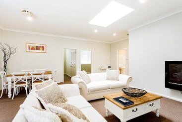 Bundanoon Country Inn Motel