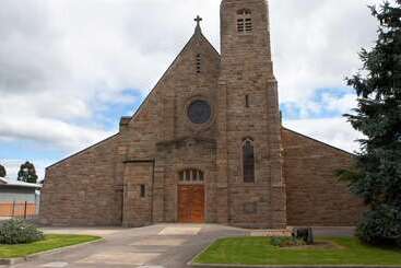 מוטל Bridges On Argyle