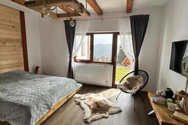 Отель Tiarra Mountain Lodge