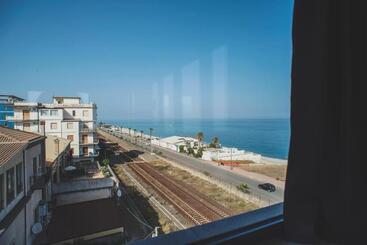 Il Vicoletto Bovalino   B&b