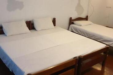 Pansiyon Ashok Hotel Anuradhapura