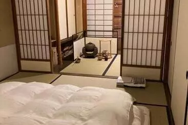 Majatalo 金文堂　kinbundo