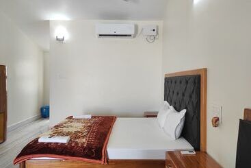 Resort Tarangamala On Beach