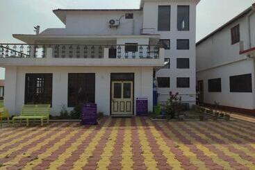 Resort Tarangamala On Beach