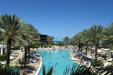 هتل Fontainebleau Miami Beach