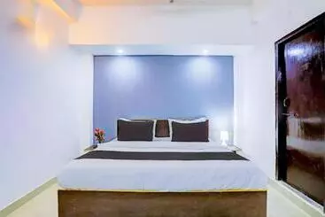 ホテル S In Noida Sec 35 Artharv