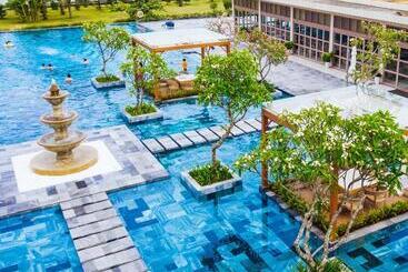 هتل The Victoria Resort Sam Son