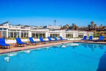 هتل آپارتمان Jr Suite 4   Playa Arcangel