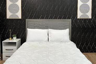 پانسیون Robyn’s Nest