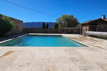 Bed and Breakfast Guest Room 1501