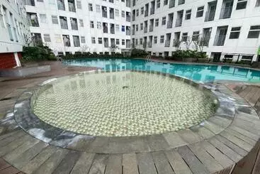 ホテル Oyo 93831 Penginapan Cisauk