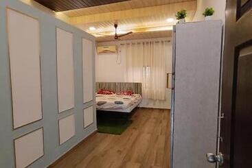 בית מלון כפרי Tamboo O Zone / Dream Beach House