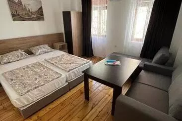 Pensión En Suite Rooms: Novа Guesthouse In Sofia Center