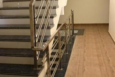 هتل The New Lake Palace