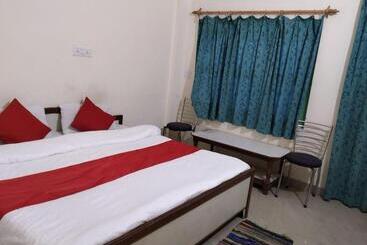 Hotel Vamoose Govind