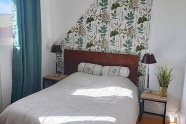 Nocleg ze śniadaniem Sangatte Guest House   Studio Room Sunset   Seafront