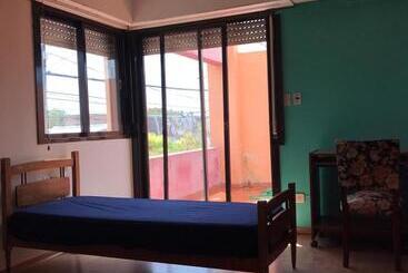 پانسیون Céntrico Femenino Mafalda Viedma