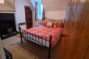 ペンション Ness City Cottage Attic Apartment