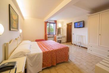 בית מלון כפרי Albergo Carancini