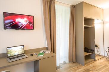 Отель Baia Di Paré