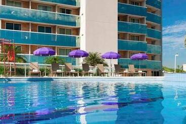 Flat Com Varanda, Quarto De Morador Hotel 1112