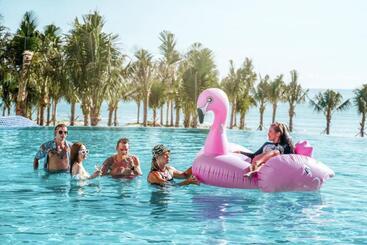 The Oceanfront Apartment At Cam Ranh