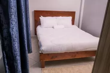 تختخواب و صبحانه Cosy Homes Bomet