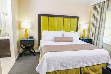 فندق Be Our Silver Guest