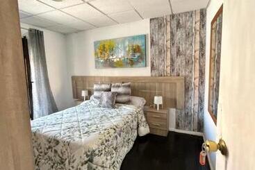 Pensió Old Town Plaza Mayor