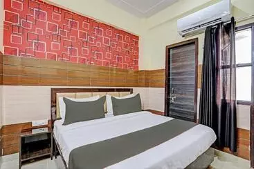 Hotel Lyf Suites Noida 63