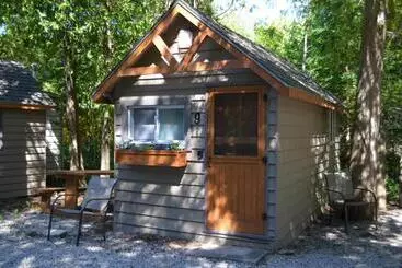 Hotel Bruce Anchor Villa & Cabins