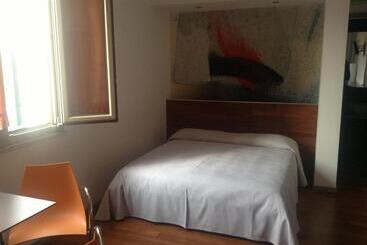 Nocleg ze śniadaniem Alloggi Taverna Caorlina