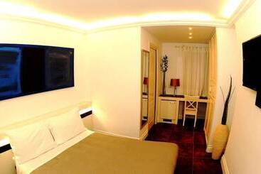 تختخواب و صبحانه Best Season