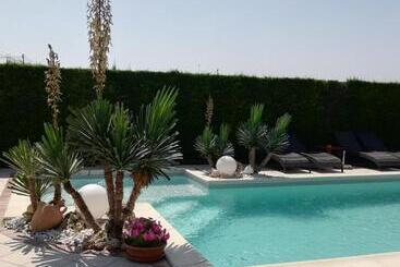 Casa Di Campagna B&b La Corte Ferrara