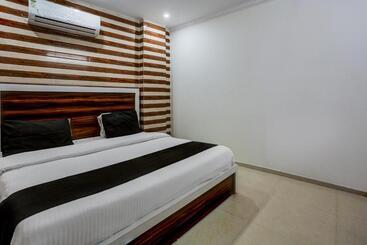 Super Collection O Hotel Walk Inn