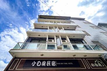 هتل آپارتمان Little White House Homestay Tianmen Mountain Scenic Area