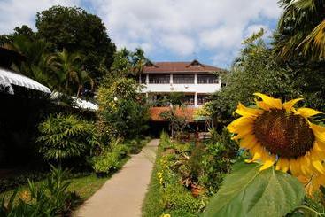 ユースホステル Thakhek Travel Lodge