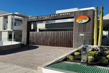ホテル Coral Cotillo Reef