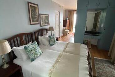 住宿加早餐  3coloursblue Guest House