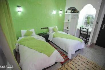 酒店 Riad Amlal