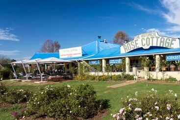 The Rose Cottage B&b