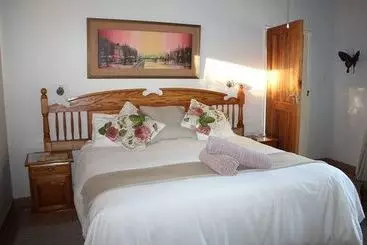 Swallows Nest B&b