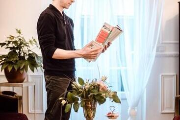 تختخواب و صبحانه La Maison Gobert Paris Hotel Particulier