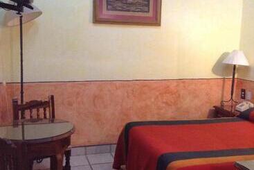 ホテル Los Escudos