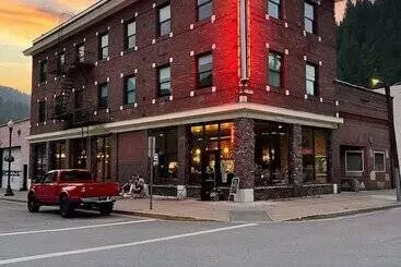 アパートホテル Linden Lofts